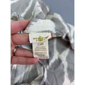 West Elm‎ 26"x26" grey ivory patterned square pillow sham 100% organic cotton